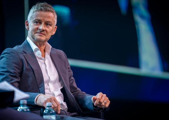 乐鱼网页版登录入口官网-索尔斯克亚：当初签回C罗，或许是个错误