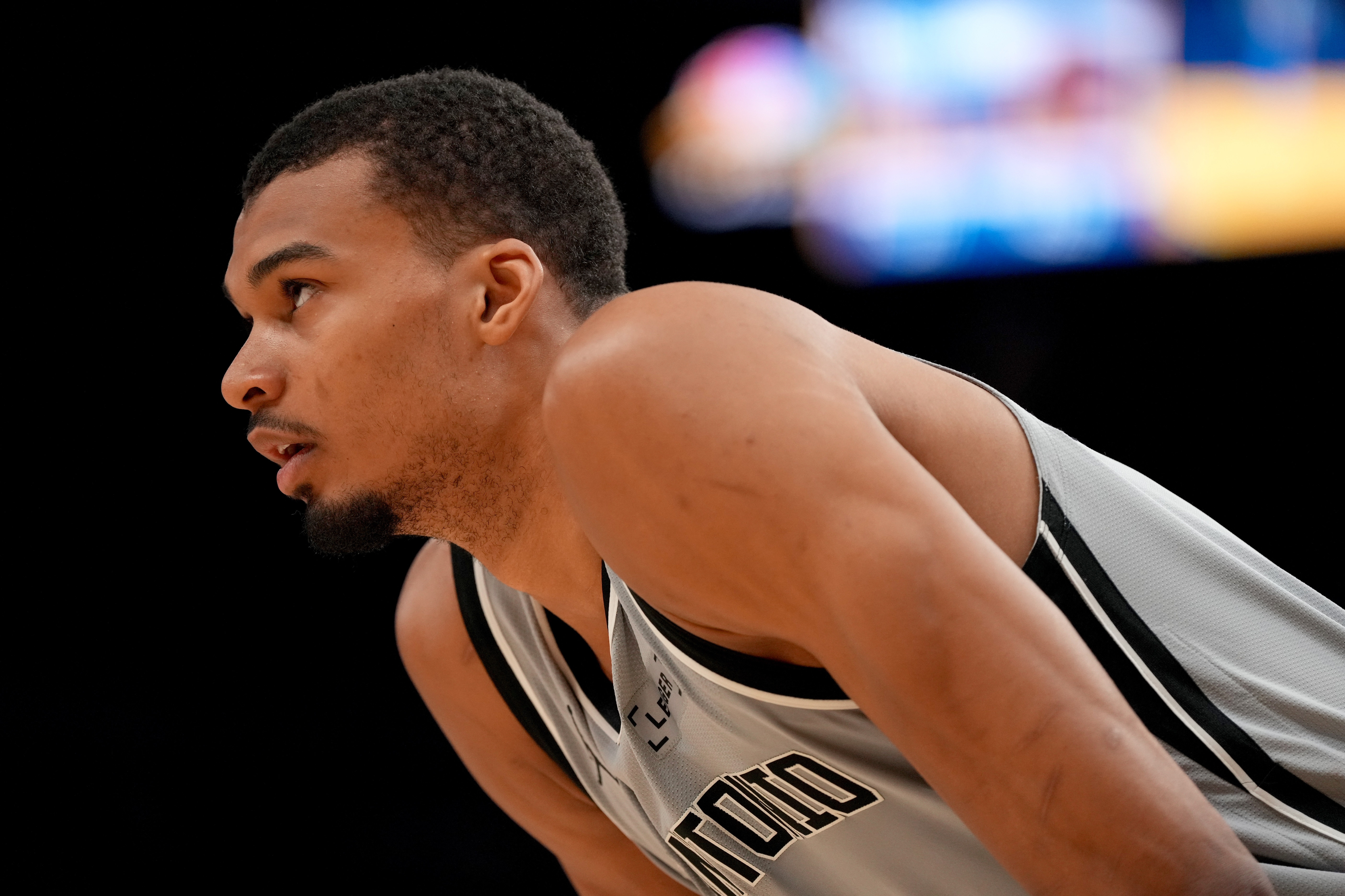 Haynes：MRI结果显示文班肋骨没有严重损伤 将被列入每日观察状态